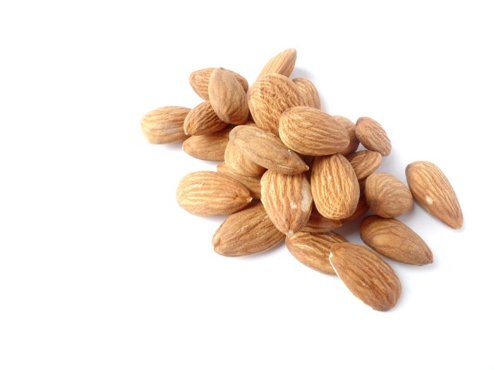 almonds-1567358_1280
